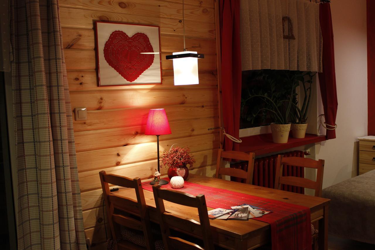 Willa Pod Aniolem - Pokoje Goscinne & Apartamenty Z Widokiem Na Gory Szczyrk Eksteriør bilde