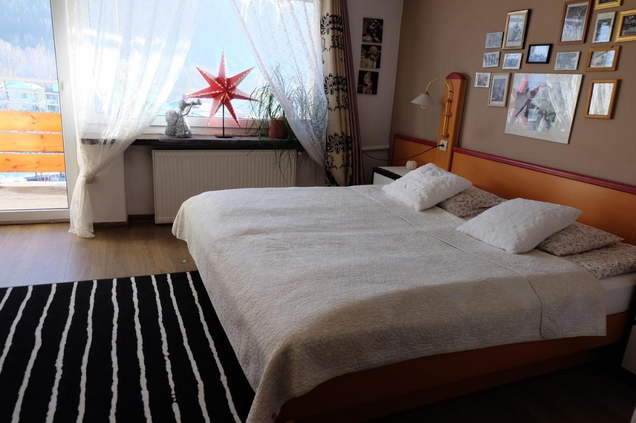 Willa Pod Aniolem - Pokoje Goscinne & Apartamenty Z Widokiem Na Gory Szczyrk Eksteriør bilde